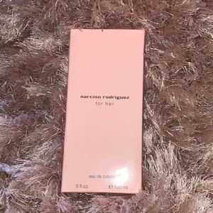 Narcisco Rodriguez for her 5fl. Oz. eau